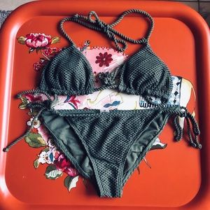 Billabong Bikini Top & Bottom Set